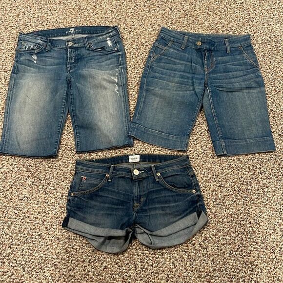 Size 26 Luxury Brand Shorts - Picture 1 of 8
